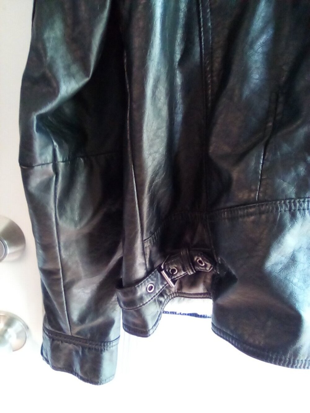 J2 by Jou Jou Black Faux Leather Hooded Biker Moto Jacket Size Medium Fur Lined - Picture 5 of 5